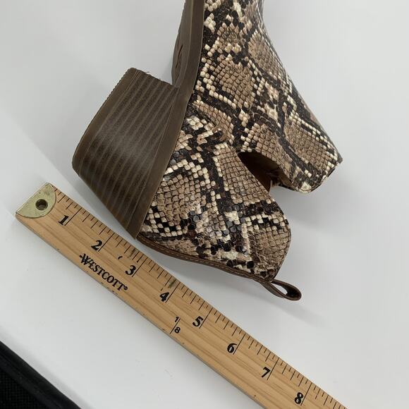 Time and Tru Python Snake Print Pointed Toe Ankle Boots Size 9 Womens Brown Low - Picture 9 of 9